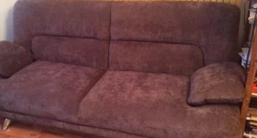 Замена обивки дивана на дому. Кондопога